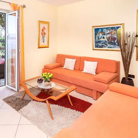 Apartament Klara *